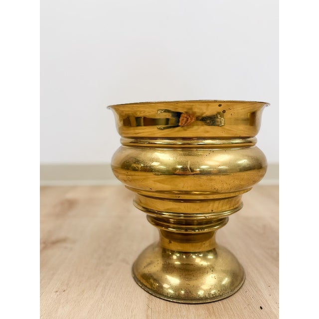 Large Vintage Brass Planter VaseMCM Hollywood Regency Coastal Eclectic For Sale - Image 4 of 8