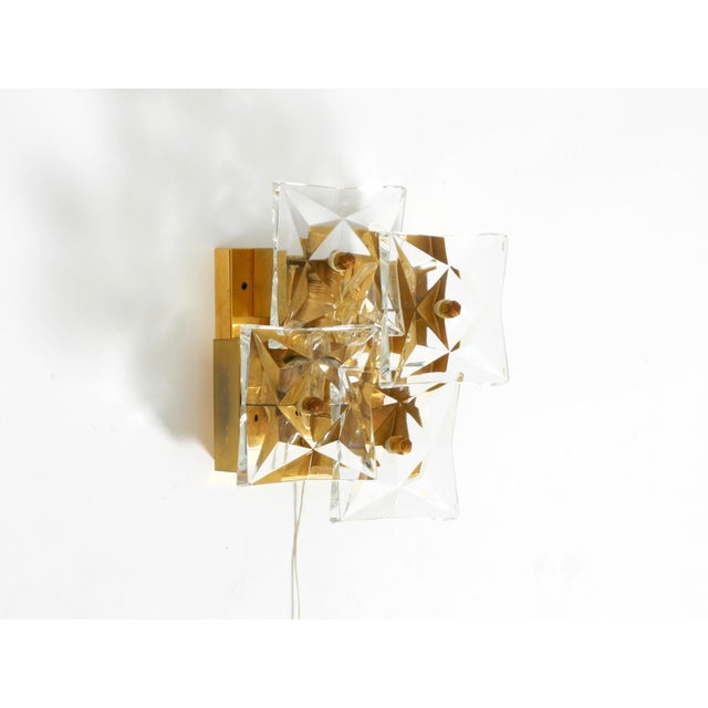Kinkeldey Kinkeldey Crystal Glass and Brass Wall Lamp in Mint, 1960s For Sale - Image 4 of 18