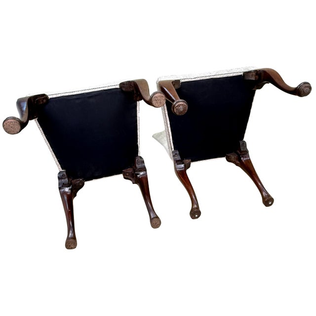 Early 18th Century Georgian Upholstered Walnut Side Chairs, 1720, Set of 2 For Sale - Image 9 of 14