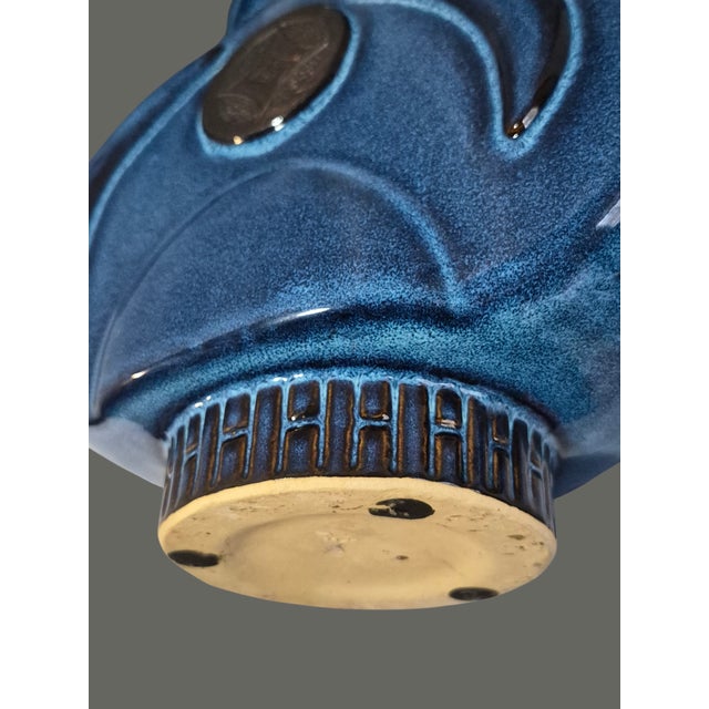 Blue Asian Chinoiserie Blue Pottery Lidded Ginger Jar W/Medallion Center Decoration For Sale - Image 8 of 11