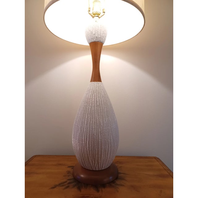 Mid Century Modern Ceramic & Wood Table Lamp For Sale - Image 4 of 13