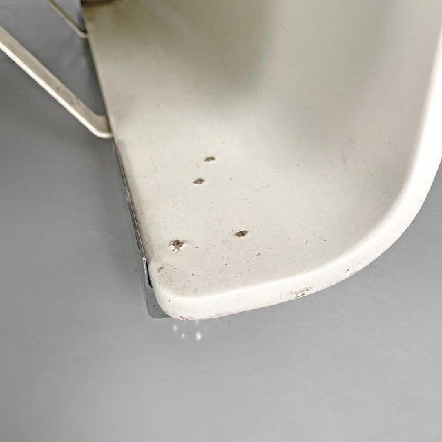 Italian Modern Double Bed in White Wood by Benatti, 1970s For Sale - Image 17 of 18