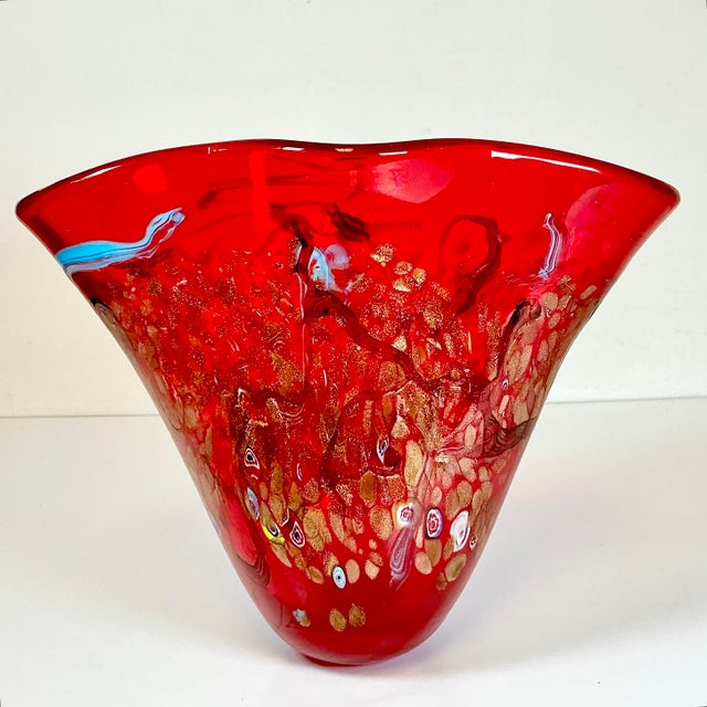 1970s 1970s Vintage Italian Venetian Blown Glass Handkerchief Red Vase, Murano Style. For Sale - Image 5 of 18