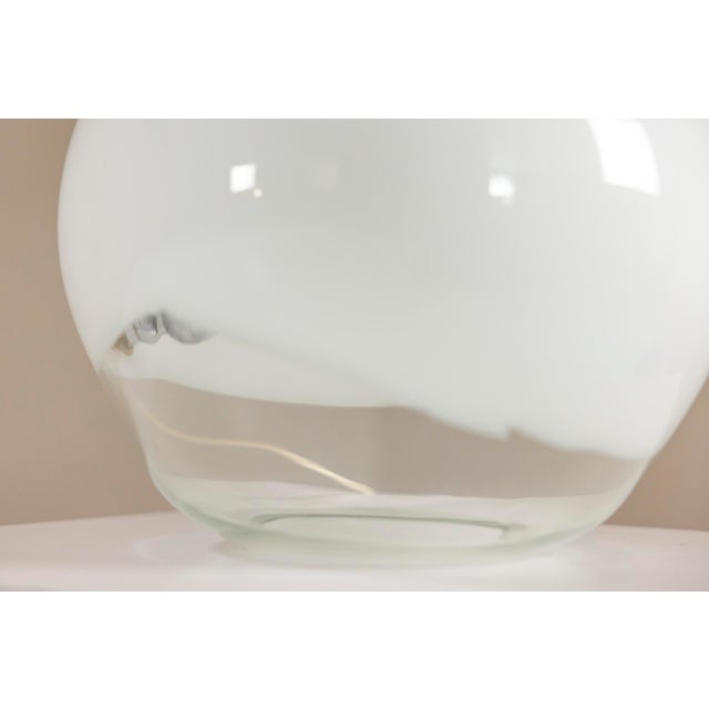 Glass Table Lamp in Transparent and Opal White Glass by Vistosi, 1974 For Sale - Image 7 of 9