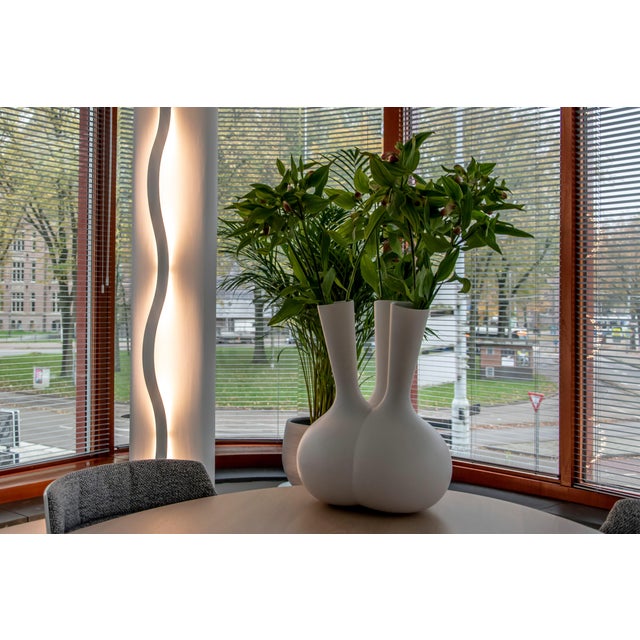 Array Sine Light in White Powdercoated by ARRAY Lighting For Sale - Image 9 of 10