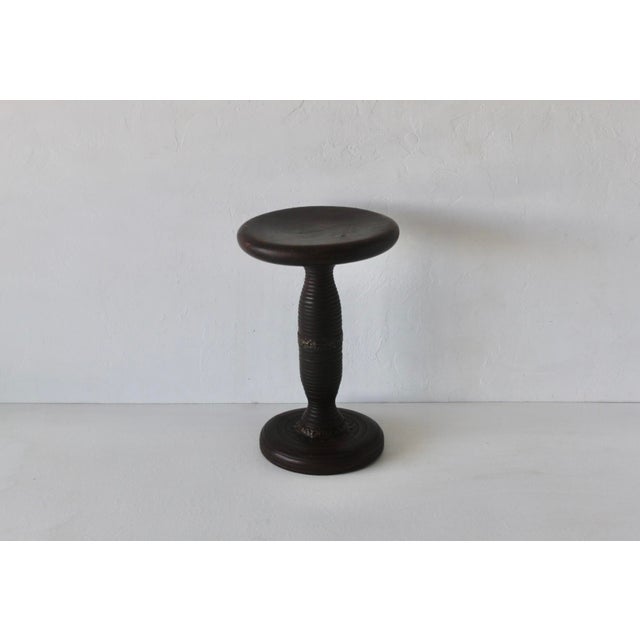 French Style Mid-Century Turned Pedestal Stool Plant Stand Vintage Mid-Century For Sale In Miami - Image 6 of 17