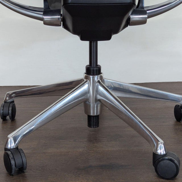 White Room & Board Okamura Modern Mesh Office Chair With Adjustable Arms For Sale - Image 8 of 10