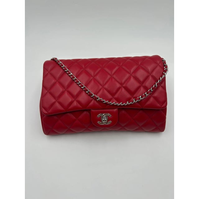 2010s Chanel Red Quilted Leather New Clutch Bag 2013 For Sale - Image 5 of 12