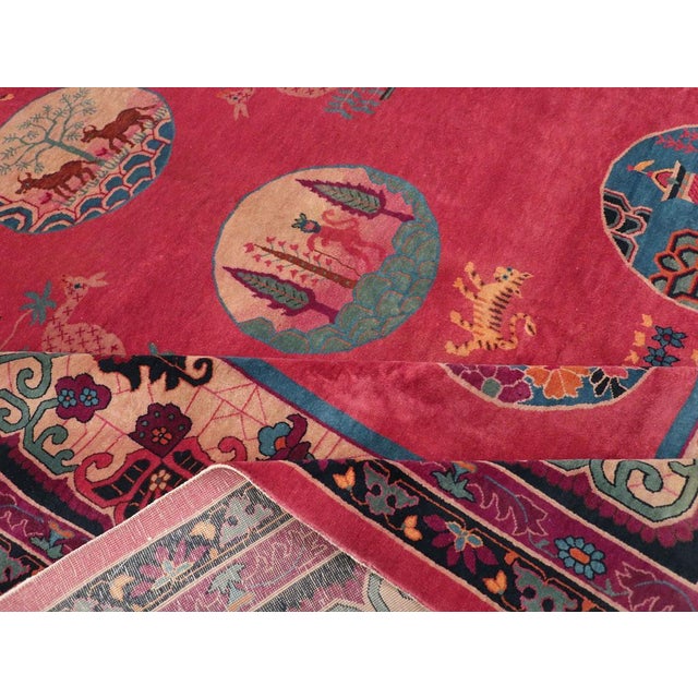 Textile Galerie Shabab Collection Mid-20th Century Handmade Chinese Pictorial Art Deco Room Size Carpet For Sale - Image 7 of 8
