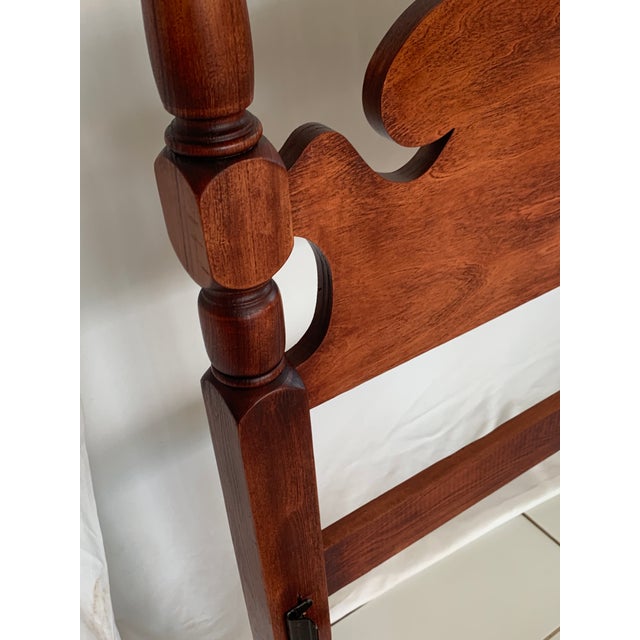 Pair of Vintage Pineapple Post 1950's Colonial Twin Size Bed Frames For Sale - Image 17 of 18