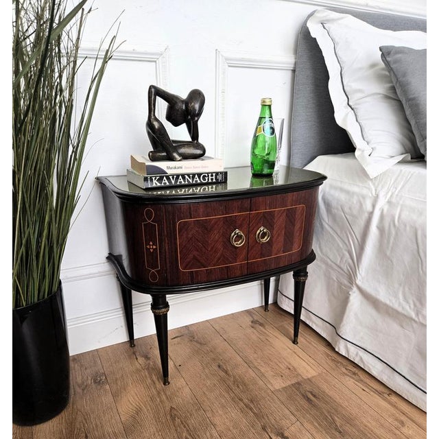 Very elegant and refined Italian 1950s Mid-Century Modern design, pair of bedside tables with double front door, light...