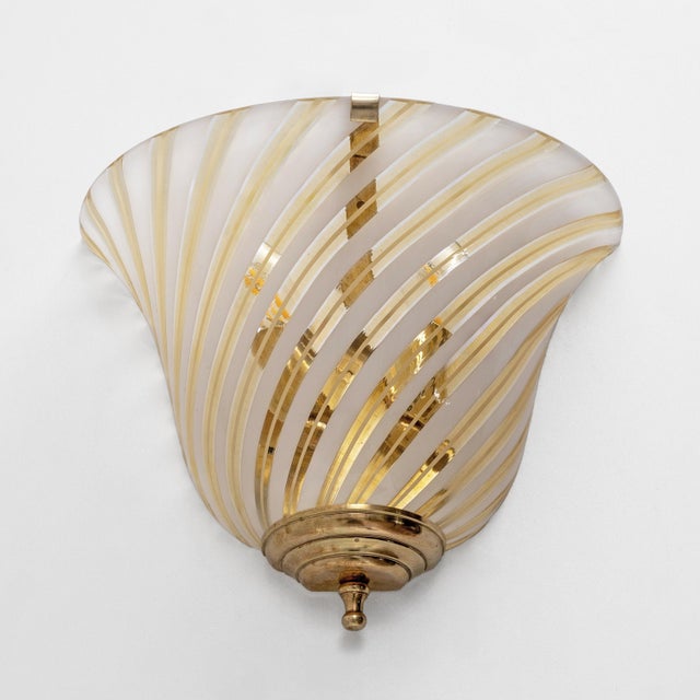 Metal Murano Glass and Brass Sconces in the style of Barovier & Toso, 1960s, Set of 2 For Sale - Image 7 of 10