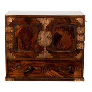 Early 20th Century Japanese Tansu Table Cabinet For Sale