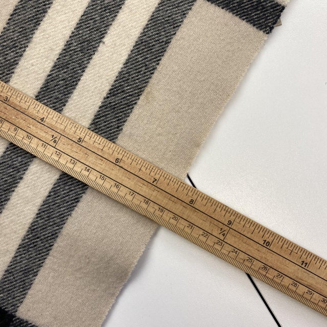 Burberry Children Beige Merino Wool & Cashmere Small Scarf For Sale - Image 9 of 9