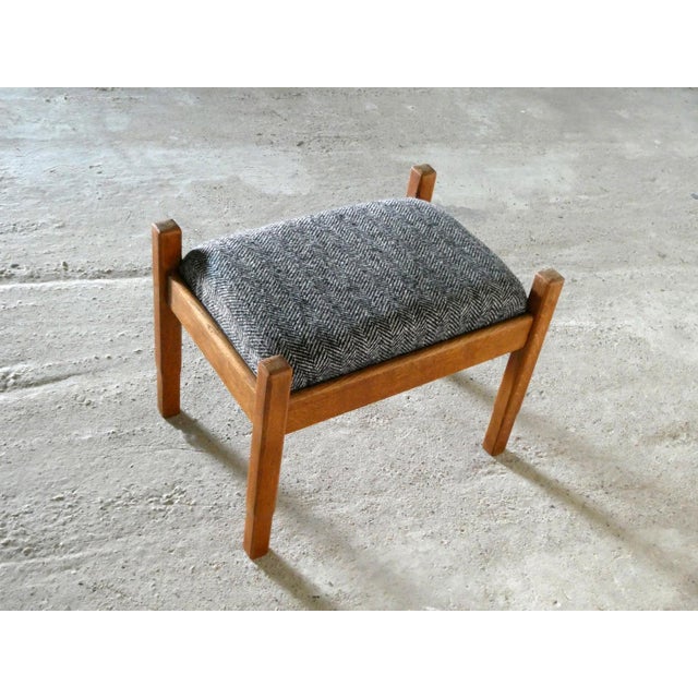 Vintage Oak Stool, 1950, in Very Good conditions. Designed 1950 to 1959
