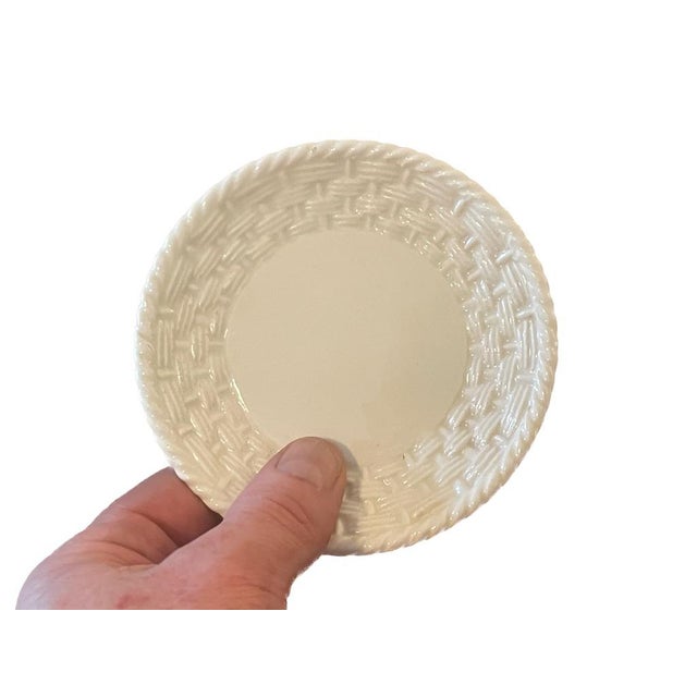 Hollywood Regency Vintage Italian Este Ceramiche Basketweave Lidded Pot With Serpent Handles For Sale - Image 3 of 7