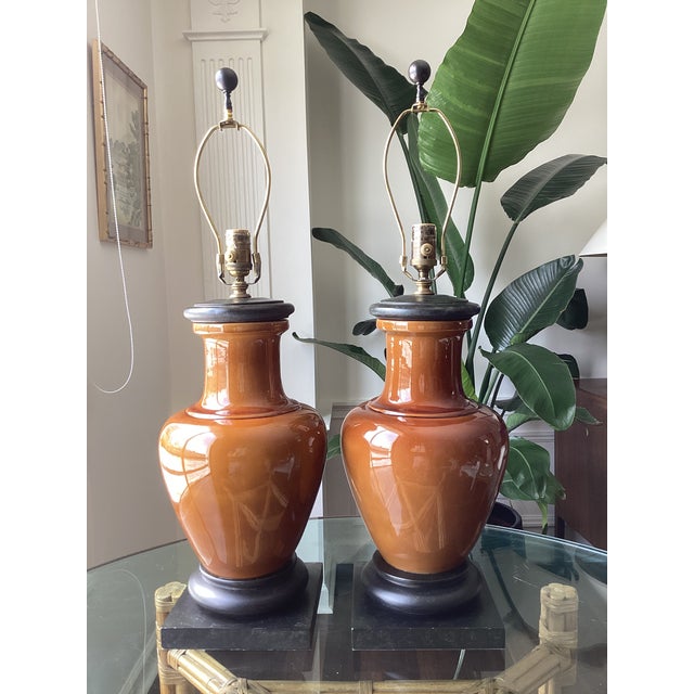 Late 20th Century Visual Comfort Caramel Glazed Ceramic Table Lamps – Pair on Black Wood Bases For Sale - Image 9 of 10