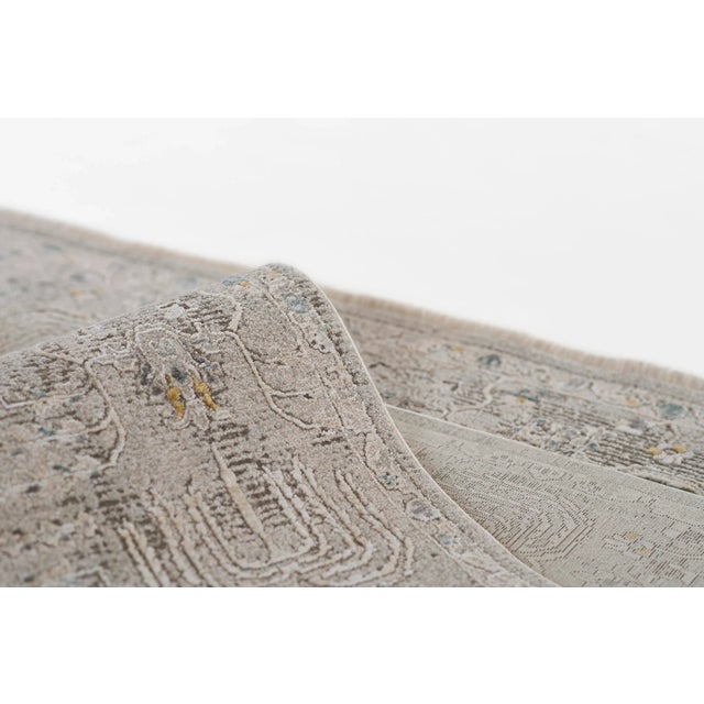 Traditional Momeni Morgan Grey Machine Made Area Rug 7'10" X 10'10" For Sale - Image 3 of 8