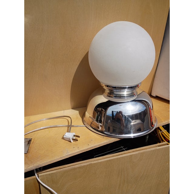 1980s Mid-Century Modern Silver Plated Globe TableLamp For Sale In San Diego - Image 6 of 18