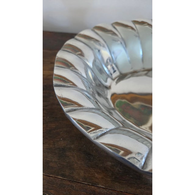 Vintage Mexican Polished Aluminum Scallop Shell Bowl, Attributed to Old Town Imports For Sale - Image 10 of 14