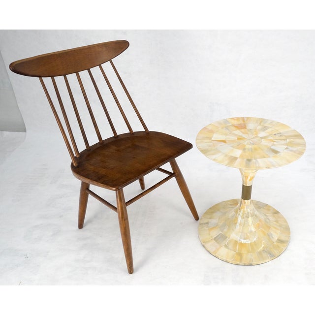 Mid-Century Modern Mother of Pearl Veneer Patch Work Tulip Shape side End Table Stand MINT For Sale - Image 3 of 7