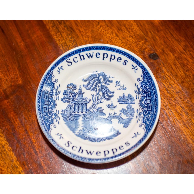 1950s Vintage Schweppes Blue Willow Transferware Tip Plate Wine Coaster (4 3/4") For Sale - Image 5 of 5