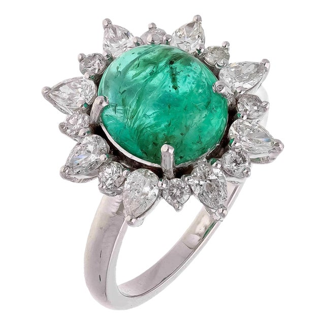Natural Zambian Emerald Ring With Diamond and 18k Gold For Sale
