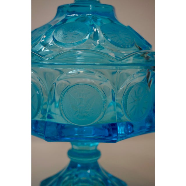 1960s Vintage Fostoria Blue Glass Pedestal Candy Dish With Lid – Coin Pattern For Sale - Image 5 of 6