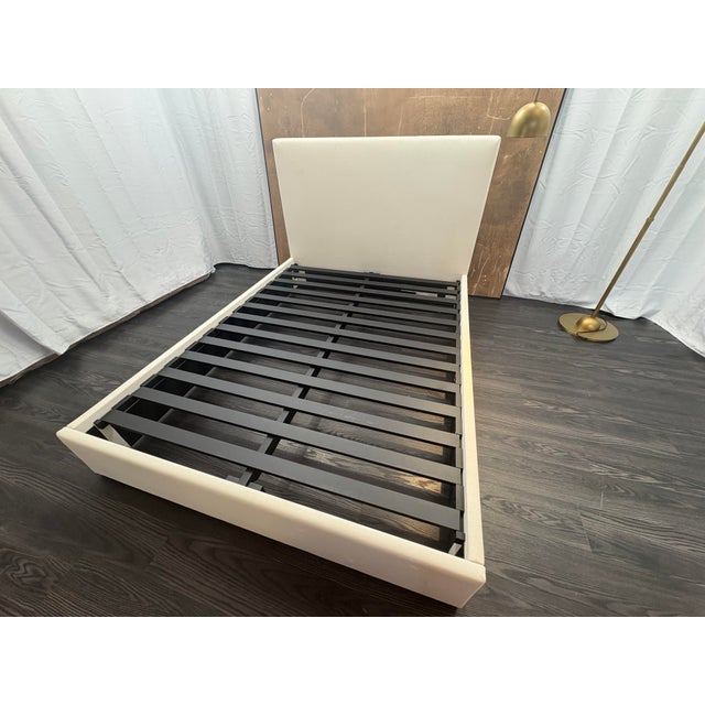 Rh Lawson Fabric Panel Bed – Queen | 48" Headboard | Natural Performance Linen Weave For Sale - Image 10 of 18