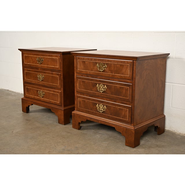 English E. J. Victor Georgian Mahogany Three-Drawer Nightstands or Bachelor Chests, Newly Refinished For Sale - Image 3 of 12