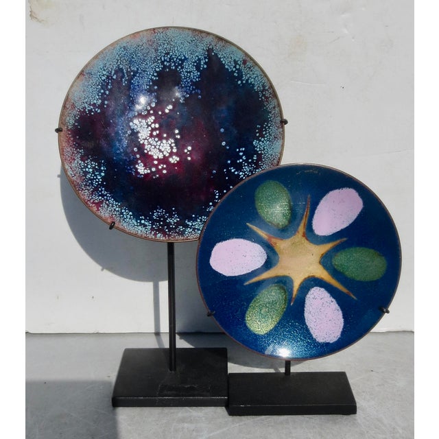 Mid 20th Century MCM Enamel Trays on Stands - A Pair of 2 For Sale - Image 5 of 7