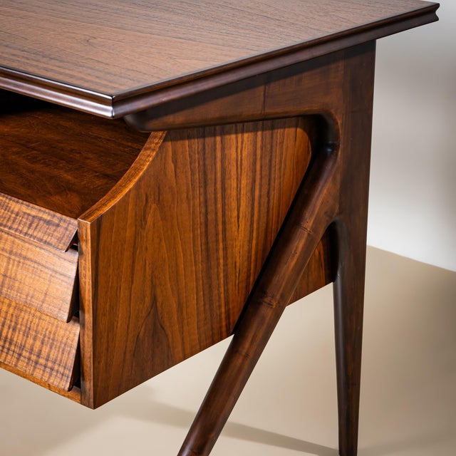 Mid-20th Century Desk, Italy For Sale - Image 4 of 9