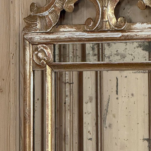 18th Century Italian Neoclassical Period Hand-Carved Giltwood Mirror For Sale - Image 10 of 16