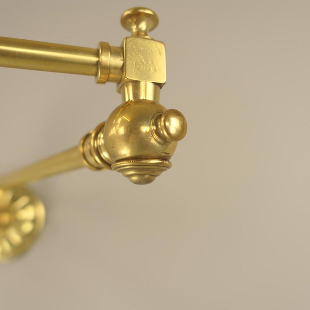 Brass Wall Light with 2 Swivel Arms, England, 1890s For Sale - Image 4 of 16