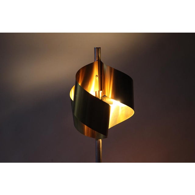 Italian Floor Lamp in Brushed Steel with Brass Top, 1970s For Sale - Image 4 of 14