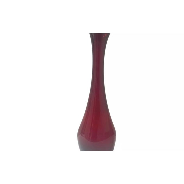 1960s Vintage Mid Century Modern Red Glass Flower Vase For Sale - Image 5 of 9