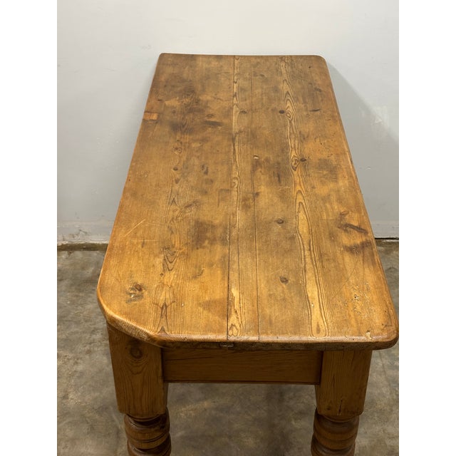 19th Century English Pine Prep Table For Sale - Image 9 of 10