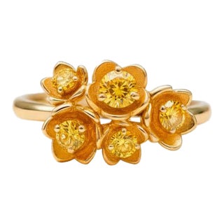 14k Gold Blossom Yellow Flower Ring, Size 8 For Sale