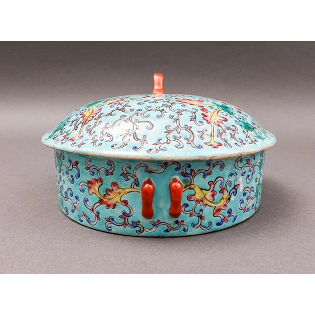 Mid 20th Century Mid 20th Century Peoples Republic of China Tung Chih Tongzhi Mark Lidded Porcelain Bowl For Sale - Image 5 of 10