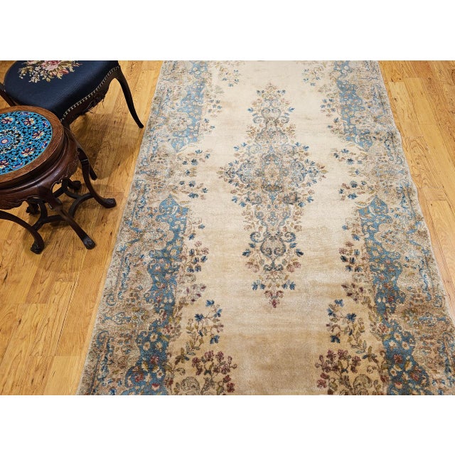 Vintage Persian Kerman Rug, Hand-Knotted Wool, Floral Pattern, Ivory & Blue, 5x7 For Sale - Image 14 of 15