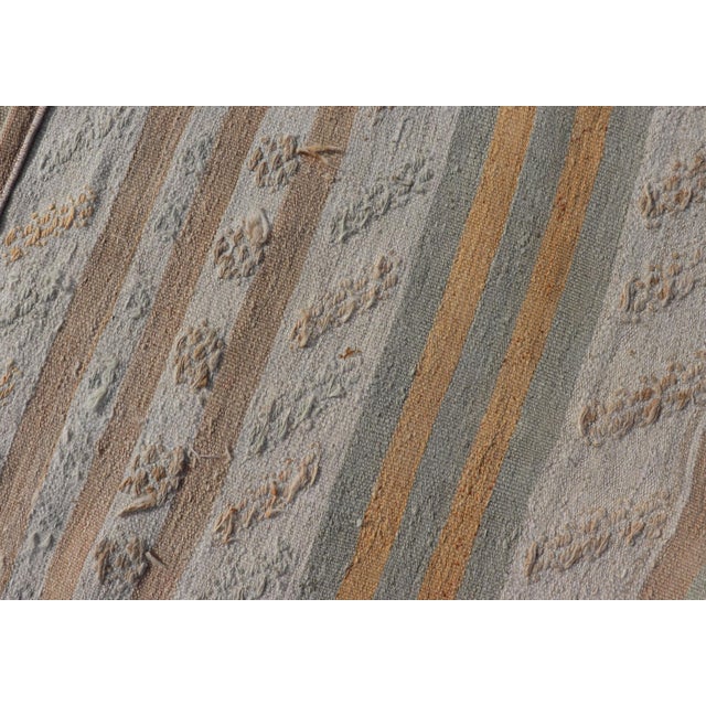 Vintage Turkish Kilim Runner in Soft Cream, Beige, and Peach Tones 2'9 X 12'6 For Sale - Image 13 of 13