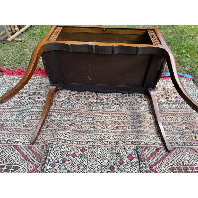 Brown French Provincial Louis XV-Style Tambour Door Side Table / Nightstand, Mid-20th Century For Sale - Image 8 of 12
