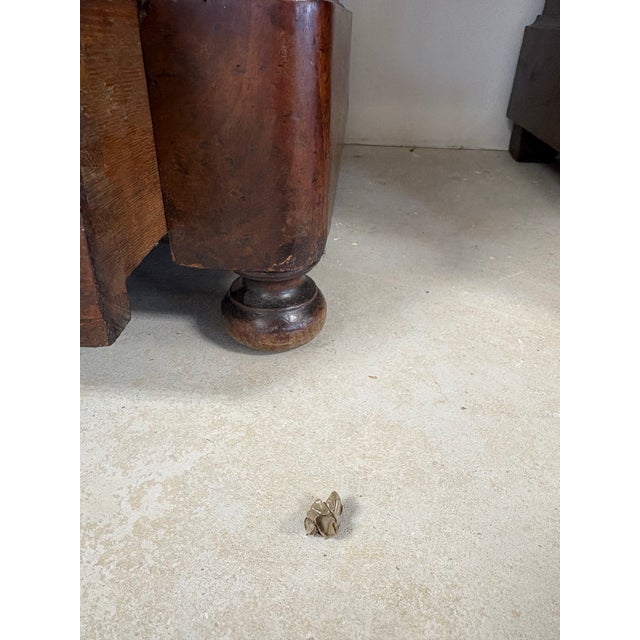 19thC Louis Philippe Flame Mahogany Commode With Gray Marble Top and Bun Feet For Sale In Houston - Image 6 of 9