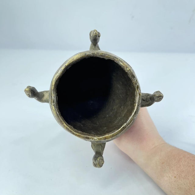 Bronze Early 20th Century Bobo Bronze Vase with Chameleons Mali MATTER COLLECTION For Sale - Image 8 of 9