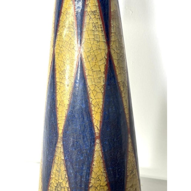 Mid-Century Modern Desk Table Lamp in Ceramic, 1950s, in Flawless conditions. Designed 1950 to 1959 European Plug (up to...