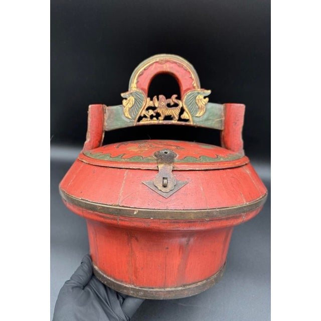 Antique Chinese Red Laquer Wedding Basket For Sale In New York - Image 6 of 11