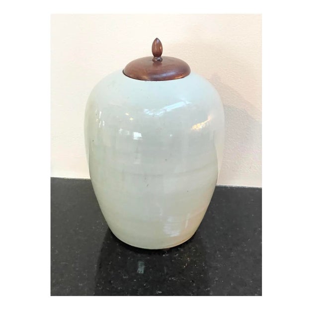 Ceramic Antique Chinese Qing Dynasty Blue & White Scholar’s Objects Melon Jar With Hardwood Lid – 13” For Sale - Image 7 of 8