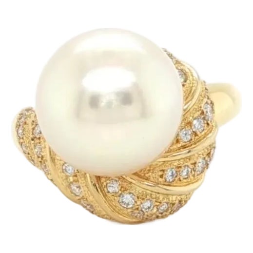 Mid 20th Century Mikimoto Diamond Pearl Cocktail Ring 18k Yellow Gold Size 5.5 For Sale