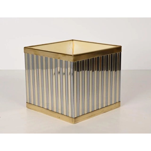 1970s Mid-Century Italian Cubic Brass and Chromed Metal Newspaper Rack, 1970s For Sale - Image 5 of 18