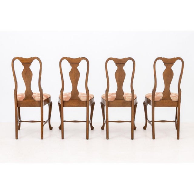 Early 20th Century Queen Anne Style Walnut Dining Chairs, 8 For Sale - Image 5 of 10